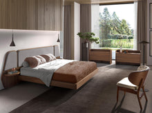 Charger l'image dans la visionneuse de la galerie, Fauteuil en similicuir sable et noyer 5141 Angel Cerdá