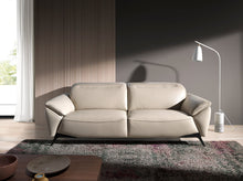Charger l'image dans la visionneuse de la galerie, Canapé 3 places en cuir gris taupe et pieds en acier noir 6132 Angel Cerdá