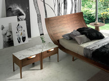Charger l'image dans la visionneuse de la galerie, Table de chevet en noyer et fibre de verre effet marbre modèle 7038 Angel Cerdá