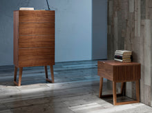 Charger l'image dans la visionneuse de la galerie, Table de chevet en bois de noyer Angel Cerda 7005