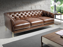 Charger l'image dans la visionneuse de la galerie, Canapé 3 places en cuir marron et pied en acier doré Angel Cerda