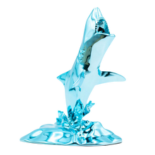 Charger l'image dans la visionneuse de la galerie, Sculpture Requin Richard ORLINSKI + Vitrine