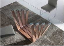 Charger l'image dans la visionneuse de la galerie, Table à manger en verre trempé et bois noyer Angel Cerda