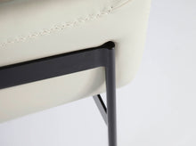Charger l'image dans la visionneuse de la galerie, Fauteuil design "Pearl"