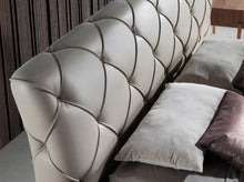 Charger l'image dans la visionneuse de la galerie, Lit design capitonné en couleur vision