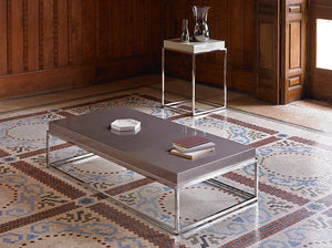 Table basse en bois blanc et acier chromé 2025 Angel Cerdá