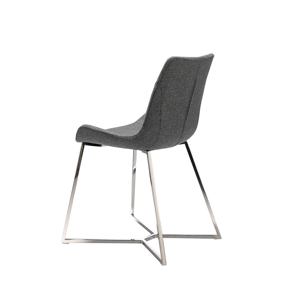 Chaise de salle à manger design en tissu gris et pieds en acier chromé – Angel Cerdá 4009