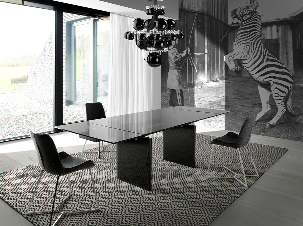 Chaise de salle à manger design en tissu gris et pieds en acier chromé – Angel Cerdá 4009
