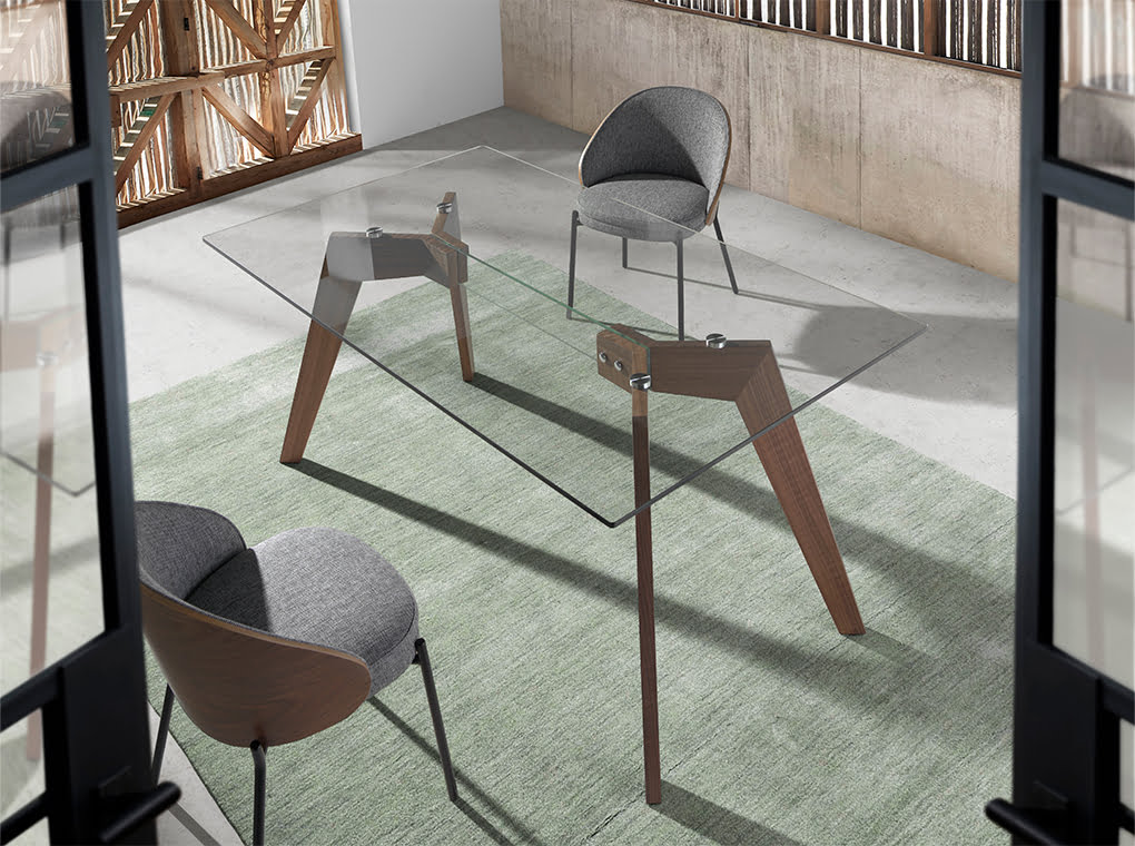 Chaise de salle à manger design en tissu gris et dossier noyer – Angel Cerdá 4115