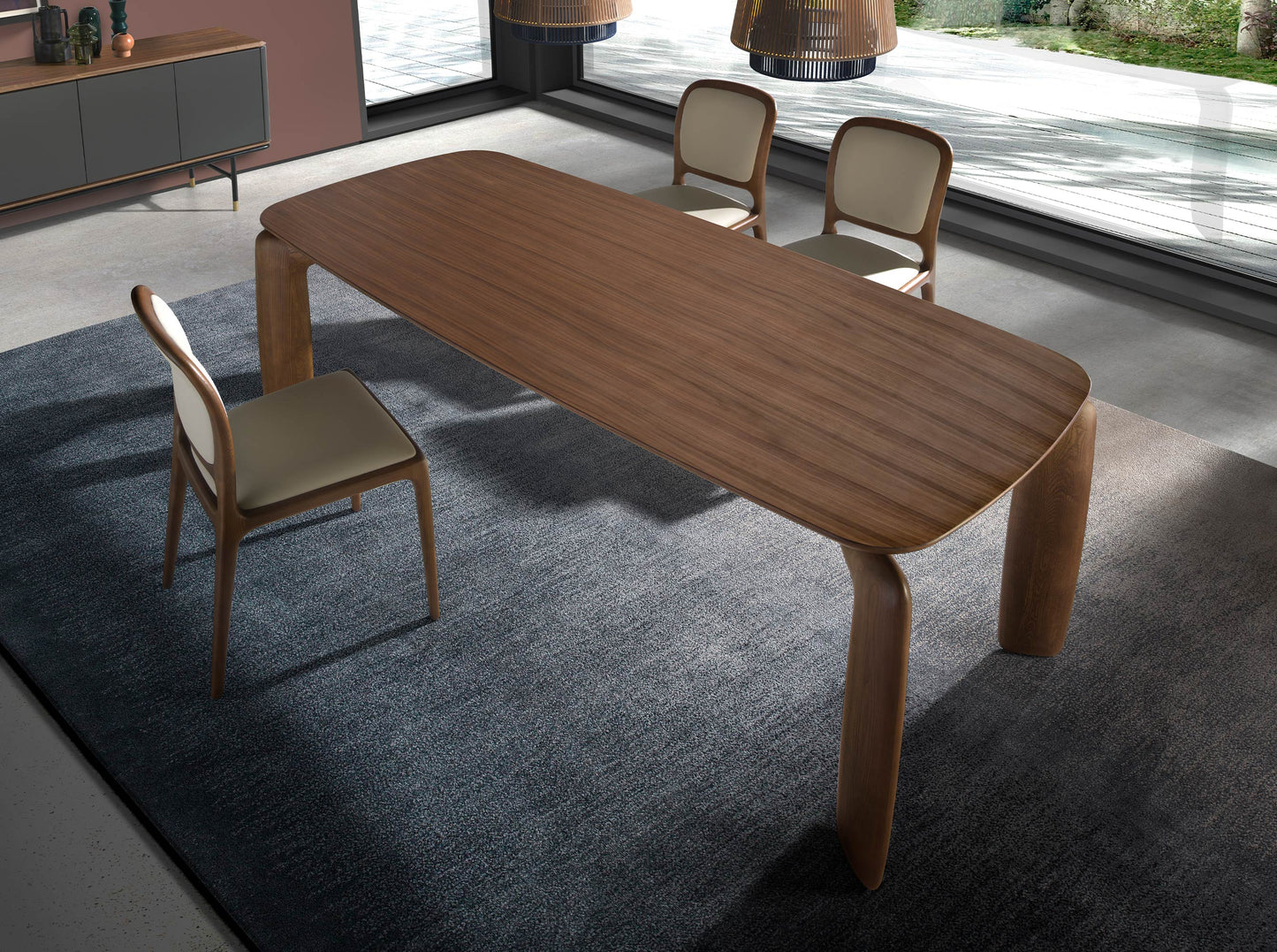 Chaise design en similicuir crème avec pieds en bois noyer – Angel Cerdá 4169