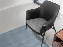 Charger l&#39;image dans la visionneuse de la galerie, Fauteuil en tissu et cuir écologique tapissé avec structure en acier noir 5080 Angel Cerdá
