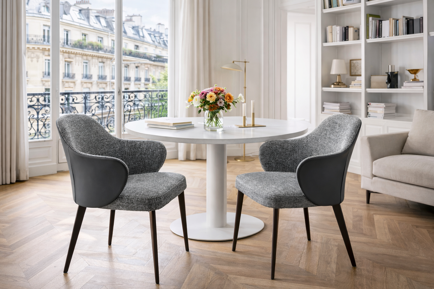 Chaise de salle à manger design en tissu & éco-cuir avec pieds finition bronze
