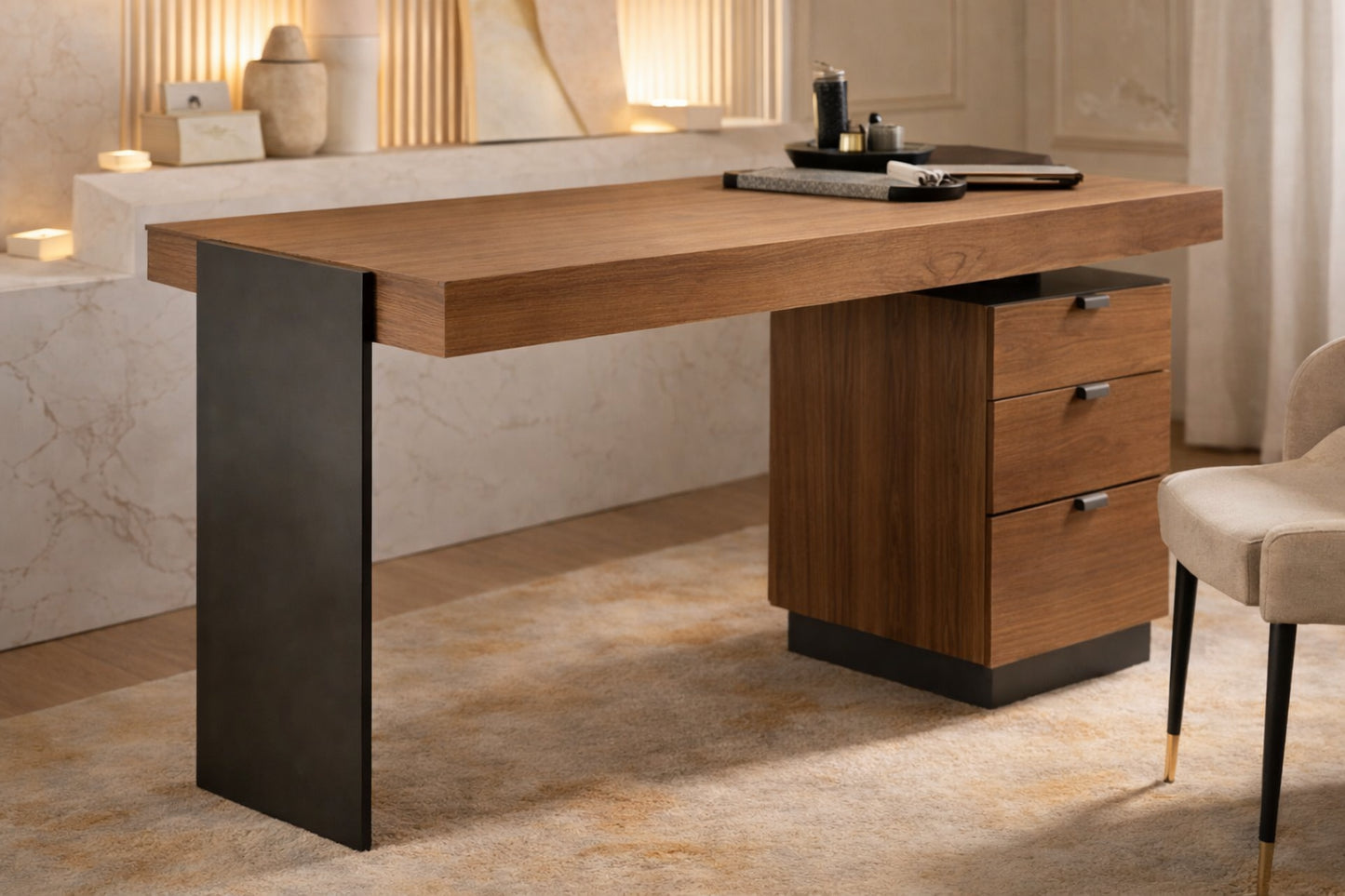 Bureau design en bois de noyer et métal noir