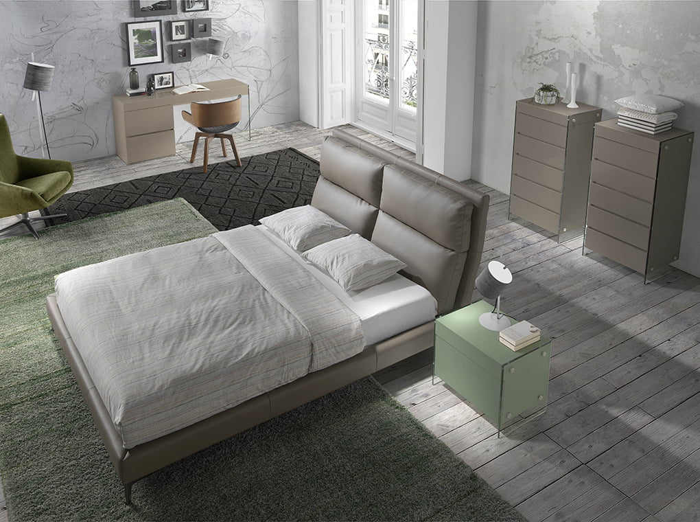 Lit double design moderne en similicuir vison avec tête de lit rembourrée