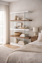 Charger l'image dans la visionneuse de la galerie, Étagère design en bois blanc et verre pour intérieur épuré et lumineux
