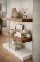 Charger l'image dans la visionneuse de la galerie, Étagère en bois blanc et verre pour séjour moderne et élégant
