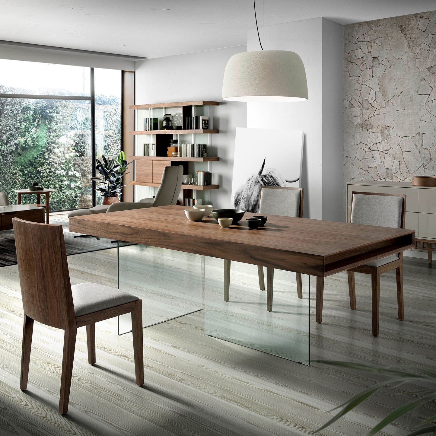 Table de salle à manger design en bois plaqué noyer