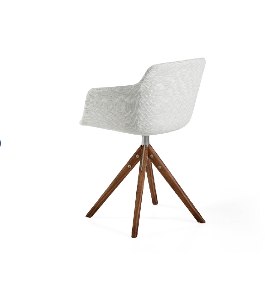 Chaise pivotante en tissu beige