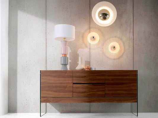 Buffet design en noyer avec pieds en verre trempé – Angel Cerda 3062