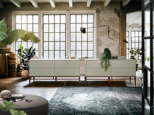 Buffet design laqué avec tiroirs et pieds en bois noyer – Angel Cerda 3074