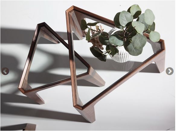 2107 table d'angle triangulaire Angel cerda
