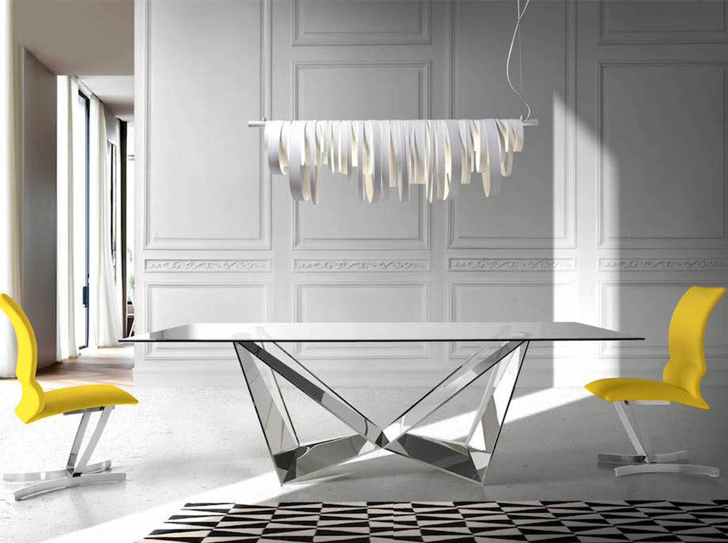Table à manger design "W"